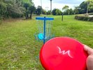 ガーデンアクティビティのひとつフライングディスクゴルフ