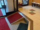 館内入口固定スロープ