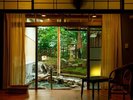 貸切露天風呂【はなの湯】|湯上りもゆったり寛げる休憩スペース