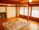 ・【あかげらの家】こたつに入りながら寝そべって寛げます(冬季限定)