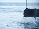 【銀河・漁火しおさい露天風呂】源泉掛け流しの贅沢な湯を、函館の雄大な海景色とともにお楽しみください。