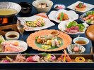 【和食会席】旬の食材を贅沢に使用し、料理長が腕によりをかけた四季折々の味覚をご堪能ください