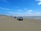 【千里浜なぎさドライブウェイ】全長約8キロメートルの砂浜ドライブウェイ。