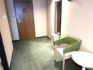 お荷物を広げても十分なスペースがございます!