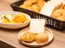【パン】和も洋も楽しめる、旅先の朝ごはん。