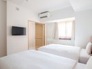 【ユニバーサルルーム】段差がなく、広々とした開放感のあるお部屋でございます。