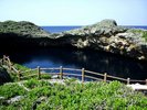 【通り池】海と地下でつながる神秘的な二つの池!青く透明な水と洞窟でダイビング人気♪