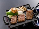 一品料理:きめ細かい肉質に、とろけるような食感が特徴の黒毛和牛を鉄板焼き