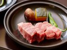 【夕食】選べる陶板焼き:国産牛サーロイン ※イメージ