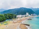 【土肥海水浴場】当館より徒歩5分、西伊豆最大級のビーチ