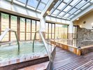 自然の恵みを感じる極上の露天風呂。