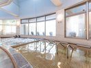 広々とした大浴場で、心も体もゆったりリラックス。
