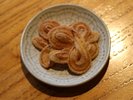 【ラウンジFOOD】長崎の銘菓「おたくさ」をご用意しております。