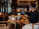 地元でファンの多い「珈琲人町」さんの豆を挽いて淹れる香り高いコーヒー