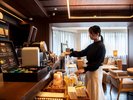 アルコールからノンアルコールまで幅広いドリンクを楽しめるラウンジ