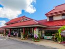 【御菓子御殿 名護店】当館から車で約12分