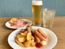 ハッピーアワー開催中!16時〜18時ワンドリンクサービス★おつまみや飲み放題プランも!