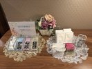 ヒーリングルーム内スキンケア類