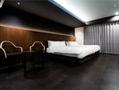 最高級シモンズ製ダブルベッド