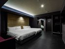 最高級シモンズ製ダブルベッド