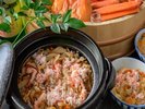 【冬の季節の炊き込みご飯】 カニを散らした炊き込みご飯
