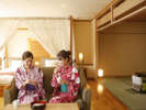 旅の思い出、お喋りもはずむ♪お部屋には松山銘菓をご用意。