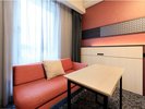 ソファ(全室2名掛け)※色味は客室によって異なります。