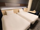 シモンズ社製ベッド (セミダブルベッド 2台)