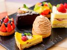 【オアシスラウンジ/1階】ホテルメイドのスイーツをお楽しみいただけます(イメージ)