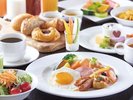 【朝食】バラエティー豊かに取り揃えたブッフェをお楽しみいただけます(イメージ)