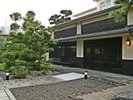 *【和玄関】正面玄関は閑静な老舗旅館の趣をそのままに