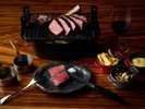 アイアン・ベイならではの薪火グリル料理
