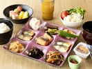 朝食