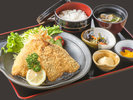 ・【夕食例:アジフライ定食】サクサク衣とふっくらした身の逸品(食堂でご注文いただけます/別途有料)