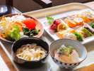 1日の始まりは朝食から!(取り分けイメージ)