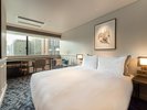 �y�f���b�N�X�_�u���z20.3���ā^�L�X�Ƃ���160cm���̃N�C�[���x�b�h���A���K�Ȑ��������񑩁B