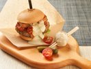 浄教寺バーガー浄教寺らしさ溢れるバーガーに仕上げました。ベジタリアン/ビーガン/グルテンフリー対応