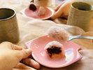 【春季限定 桜餅】温かい緑茶とのペアリングもお楽しみください