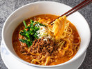 【中国四川料理 桃花源/料理一例】ピリ辛で芳香な味わいが特徴の担々麺。代表的な四川料理のひとつです。