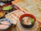 【和洋70品ビュッフェ】セルフラーメン。北見市のツムラ製麺所さんの麺を使用。
