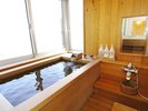 【飛燕閣】檜風呂付き和洋特別室