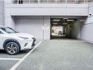 ホテル内駐車場