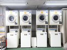 コインランドリーは駐車場奥