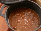 夕食のグランヴェルデ特製カレー。“草原で食べたいカレー”をイメージした香り豊かな一品です。