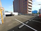 場内は空いているスペースにお停め下さい。