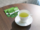 お部屋には静岡茶をご用意しております