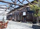 【北浜アリー】古い倉庫を活用した複合商業施設。ギャラリーやカフェ、雑貨店などが入居しています☆