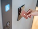 【エレベーター】カードキーをかざしてお部屋におあがりください