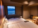 【コンフォートツイン】最大3名様でのご宿泊可能な広々としたツインルームです。バス・トイレ付