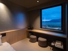 【低層階ツイン】低層階の為河川敷が望めにくくなっております。 シャワー・トイレ付